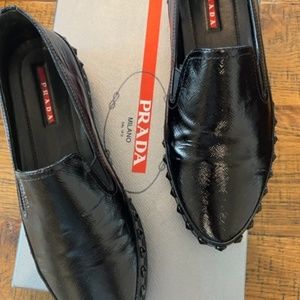 PRADA LOAFER
